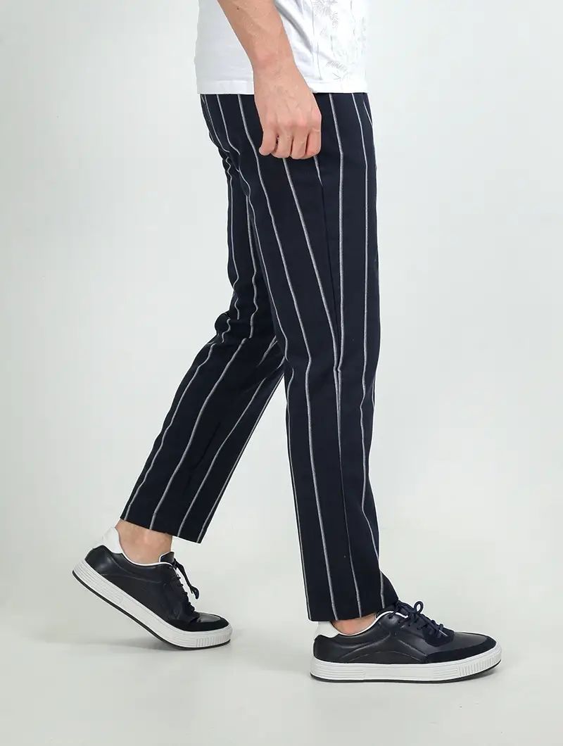 Pantalon chino à rayures